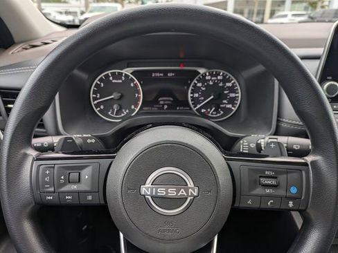 Used 2023 Nissan Rogue SV image 28