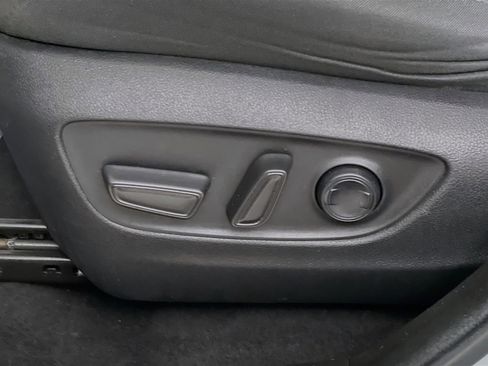 Used 2023 Toyota RAV4 XLE AWD/4WD image 16