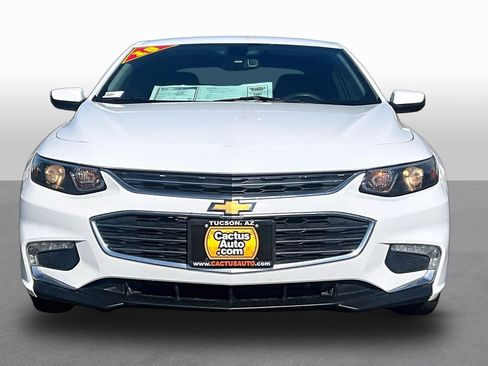 Used 2018 Chevrolet Malibu LT FWD image 3