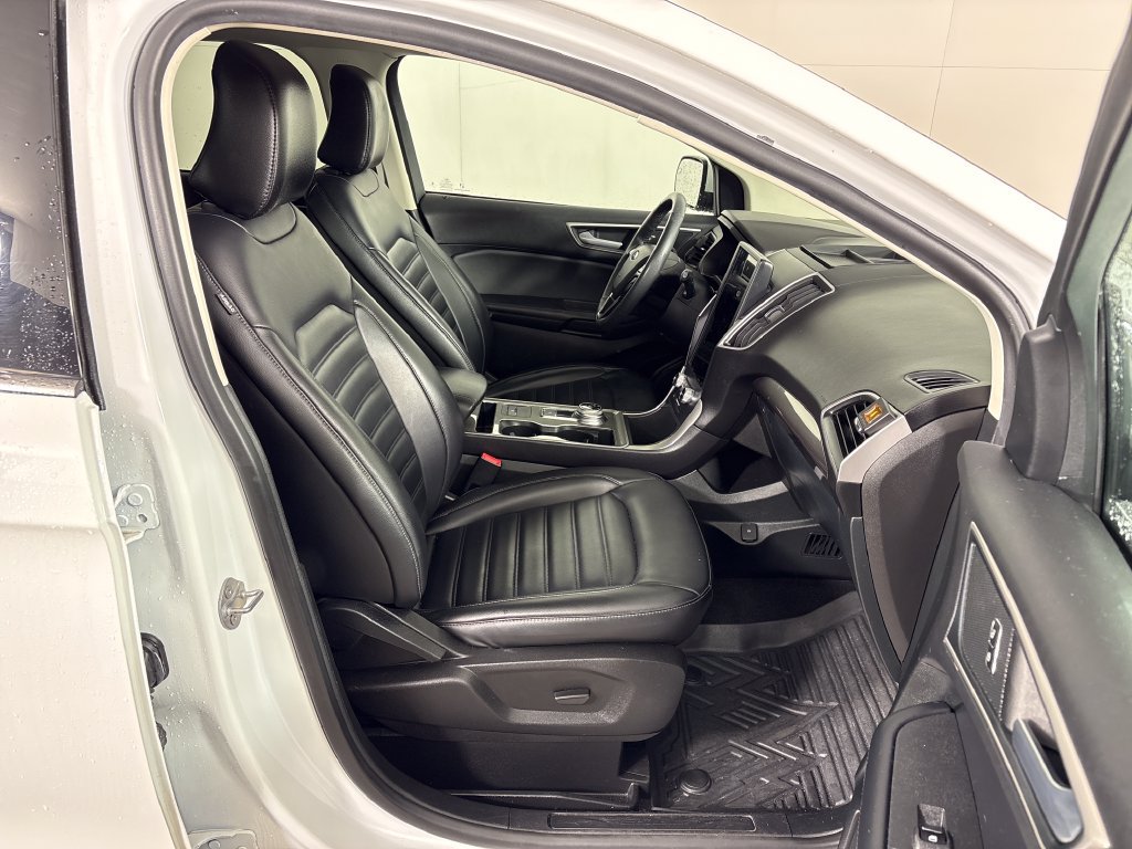 Certified 2024 Ford Edge SEL AWD/4WD image 7