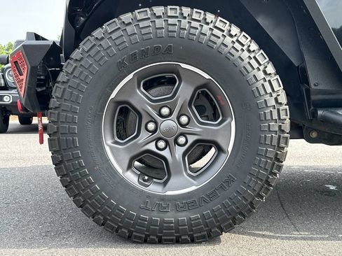 Certified 2020 Jeep Gladiator Rubicon AWD/4WD image 16