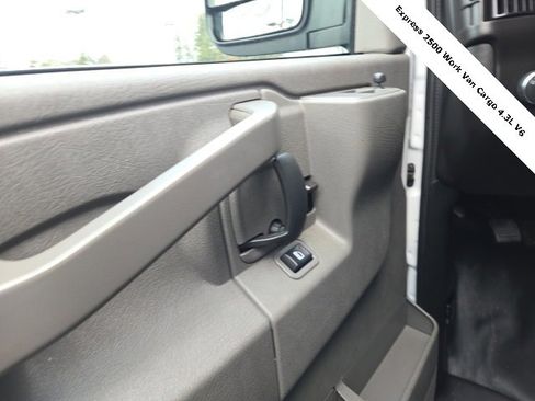 Used 2024 Chevrolet Express 2500 w/ Driver Convenience Package image 23