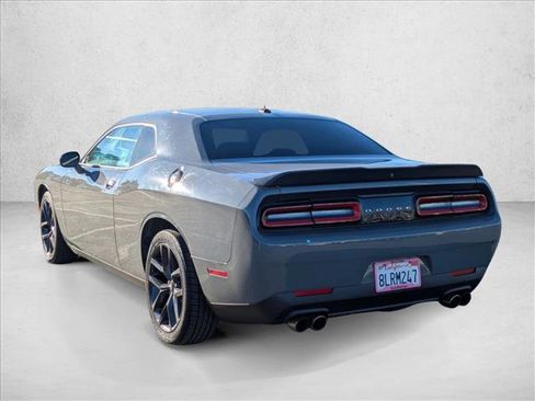 Used 2019 Dodge Challenger SXT w/ Blacktop Package image 8