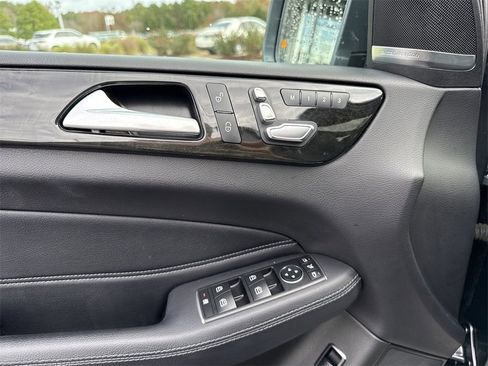 Used 2018 Mercedes-Benz GLE 350 image 24