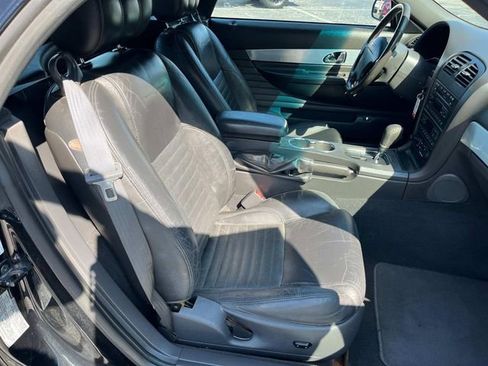 Used 2002 Ford Thunderbird image 13