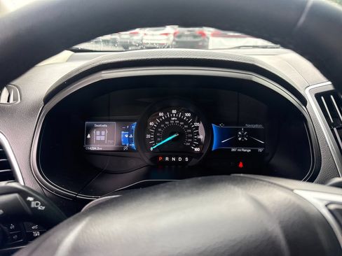 Used 2024 Ford Edge Titanium w/ Equipment Group 301A AWD/4WD image 38