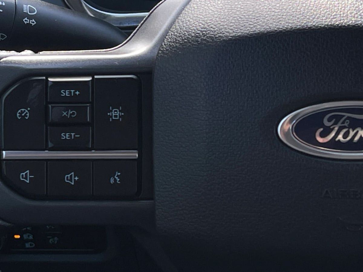 Used 2022 Ford F150 Lariat AWD/4WD image 31