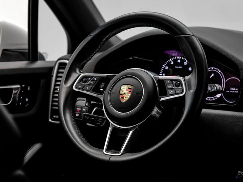 Used 2023 Porsche Cayenne image 48