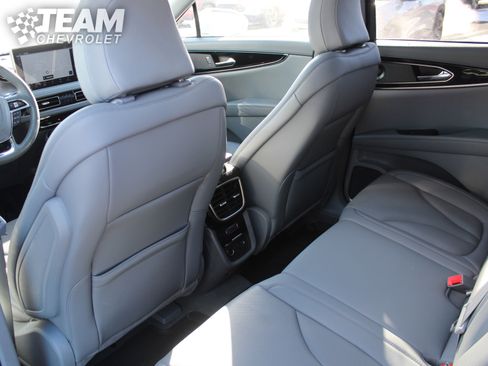 Used 2022 Lincoln Nautilus Reserve image 22