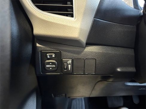 Used 2014 Toyota Corolla LE Premium image 17