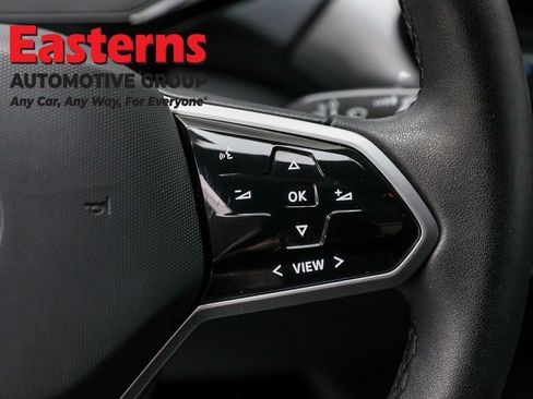 Used 2023 Volkswagen ID.4 Pro S image 16