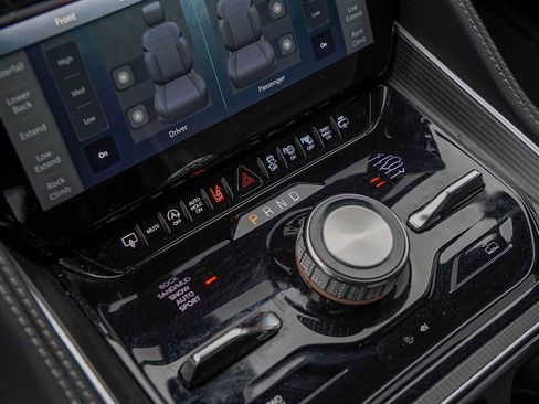 Used 2024 Jeep Grand Wagoneer Series II w/ Quick Order Packagew 28T image 21