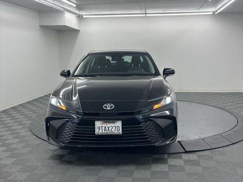 Certified 2025 Toyota Camry LE image 5