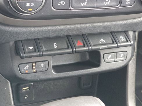 Used 2016 Chevrolet Colorado Z71 image 6