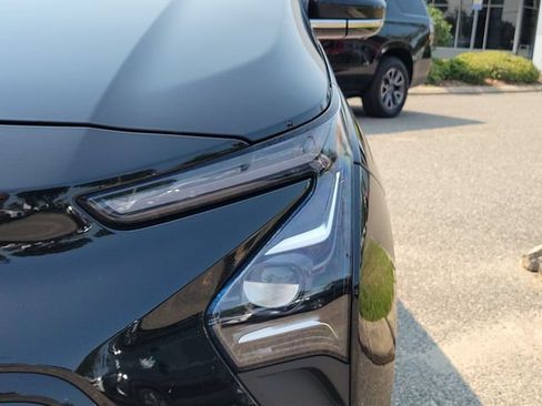 Used 2023 Chevrolet Bolt LT w/ Infotainment Package FWD image 7