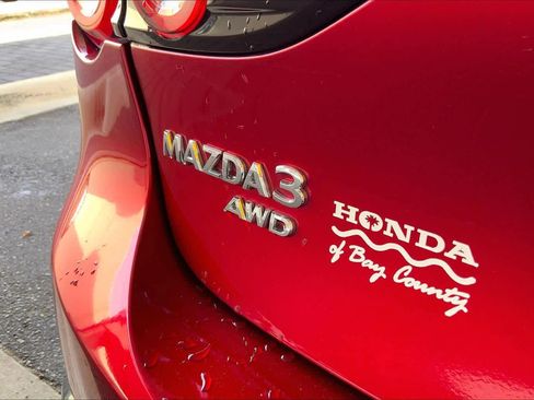 Used 2024 MAZDA MAZDA3 Hatchback w/Premium Plus Pkg image 33