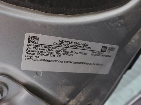 Used 2024 Chevrolet Silverado 2500 Custom w/ Custom Value Package image 18