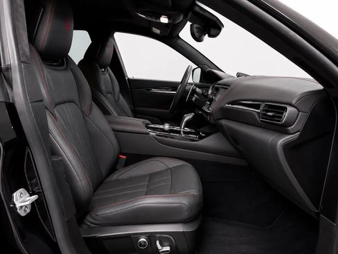 Used 2022 Maserati Levante Modena S AWD/4WD image 20
