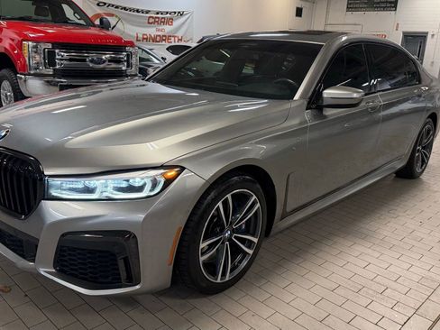 Used 2021 BMW 750i xDrive w/ Executive Package image 15