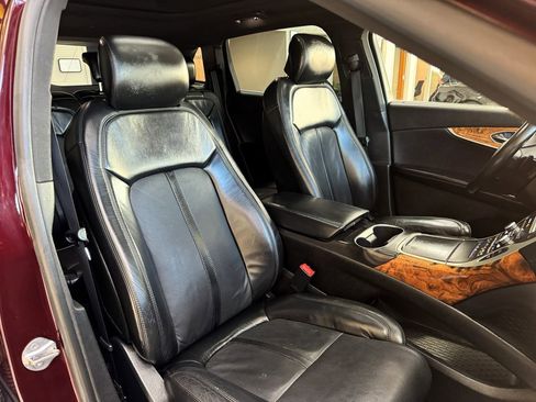 Used 2017 Lincoln MKX Reserve w/ Luxury Package image 18