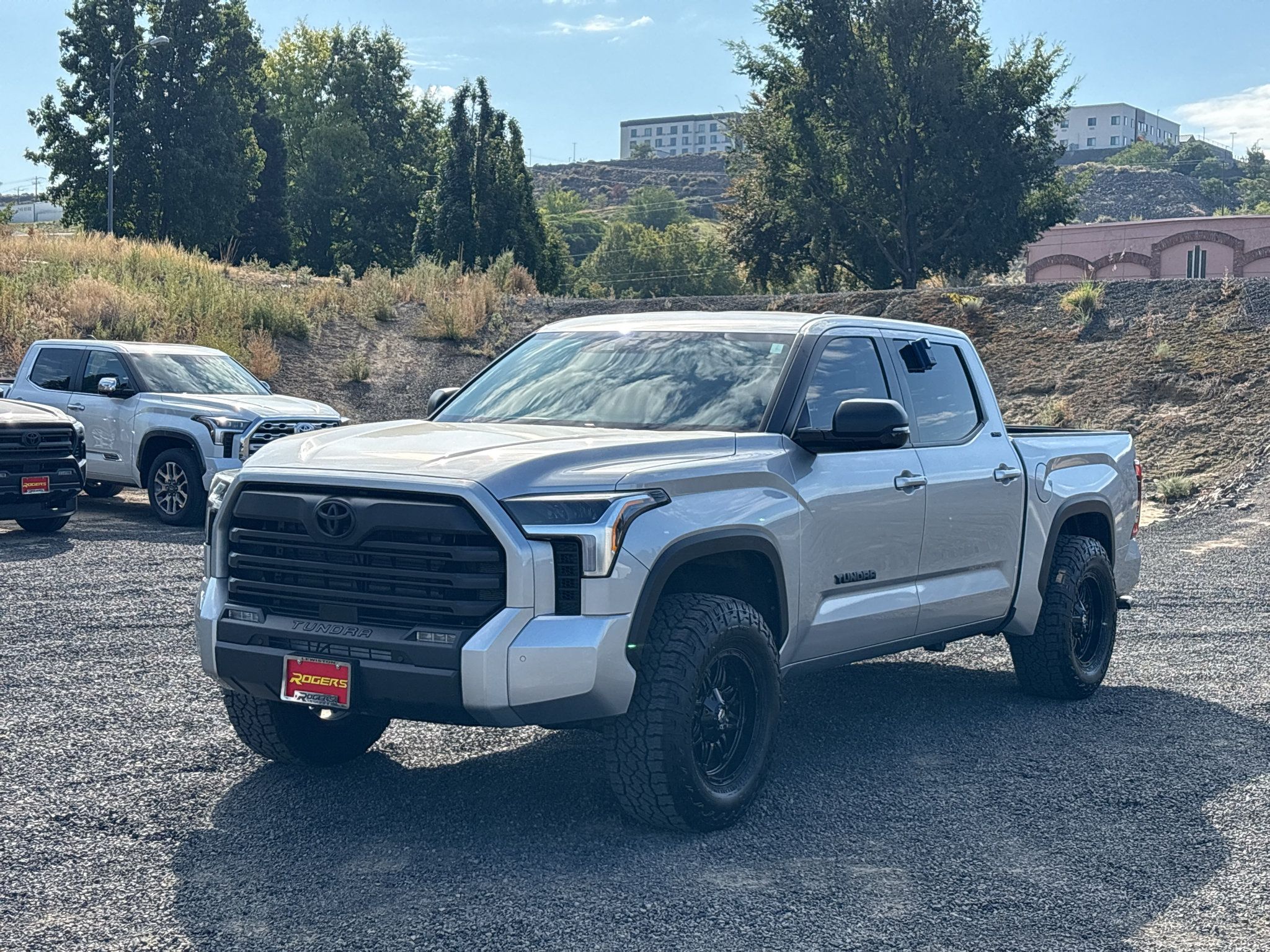 Used 2026 Toyota Tundra SR5 w/ SR5 Premium Package AWD/4WD image 3