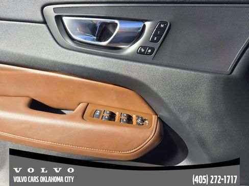 Certified 2023 Volvo XC60 B5 Plus w/ Climate Package image 22