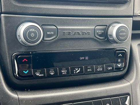 Used 2026 RAM ProMaster 2500 w/ Convenience Group FWD image 20
