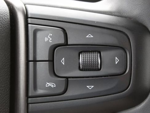 Used 2025 GMC Sierra 2500 AT4 AWD/4WD image 18