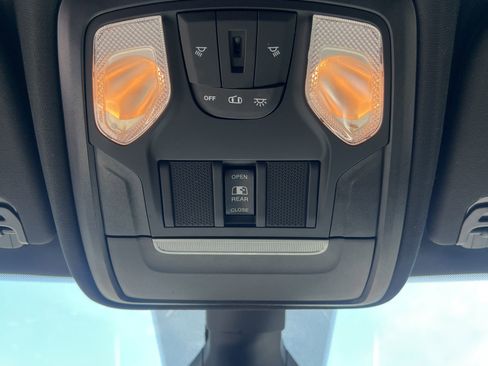 Used 2020 RAM 1500 Big Horn AWD/4WD image 21