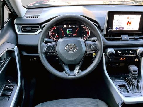 Used 2024 Toyota RAV4 LE FWD image 6