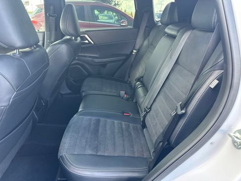 Used 2024 Mitsubishi Outlander SE AWD/4WD image 13