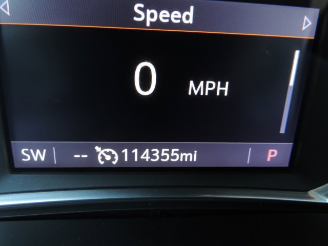 Used 2021 Chevrolet Traverse LT FWD image 28