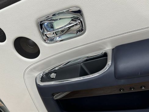 Used 2015 Rolls-Royce Ghost RWD image 43