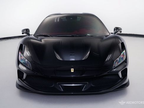 Used 2021 Ferrari F8 Tributo RWD image 3