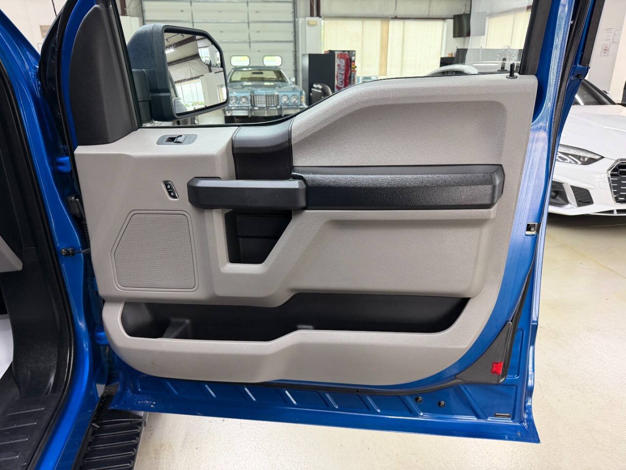 Used 2019 Ford F150 XL w/ Equipment Group 101A Mid AWD/4WD image 14