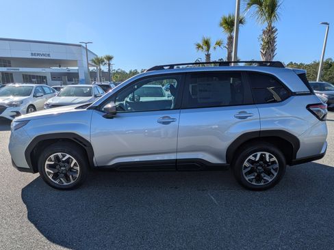 Used 2026 Subaru Forester Premium AWD/4WD image 7