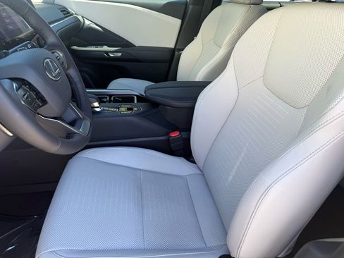 New 2026 Lexus TX 350 FWD image 12