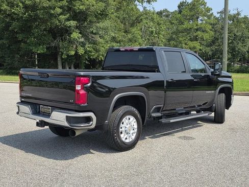 Used 2024 Chevrolet Silverado 3500 LT w/ Safety Package AWD/4WD image 5