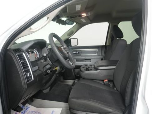 Used 2019 RAM 1500 Warlock AWD/4WD image 25
