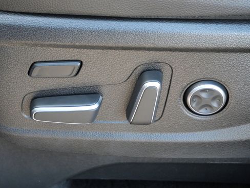 Used 2024 Hyundai Palisade Limited AWD/4WD image 21