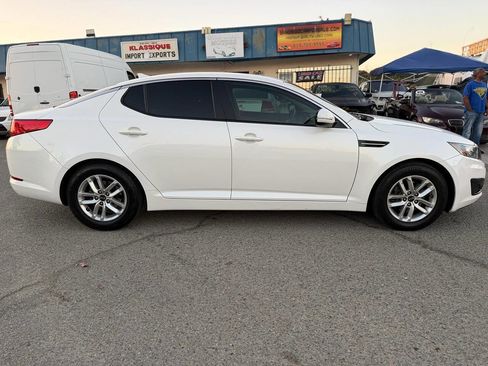 Used 2011 Kia Optima LX image 9