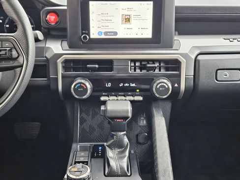 Used 2024 Toyota Tacoma TRD Off-Road AWD/4WD image 14