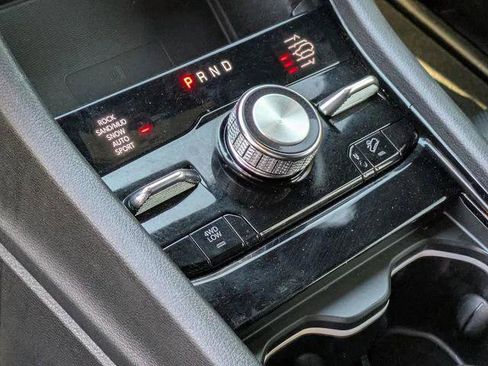 Certified 2022 Jeep Grand Cherokee L Overland w/ Luxury Tech Group IV AWD/4WD image 26