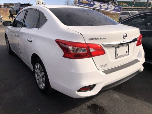 Used 2019 Nissan Sentra S image 12