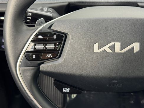 Used 2023 Kia EV6 Wind image 20