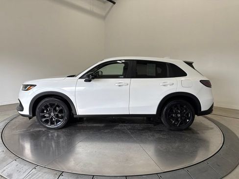 Used 2024 Honda HR-V Sport image 4