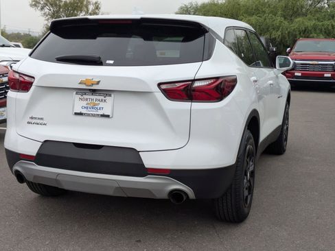 Certified 2020 Chevrolet Blazer LT image 3