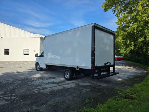 New 2025 Chevrolet Express 3500 1WT w/ Power Convenience Package image 9