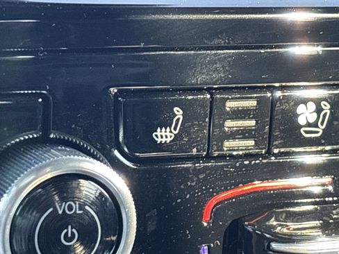 Used 2025 Jeep Grand Cherokee Summit image 26