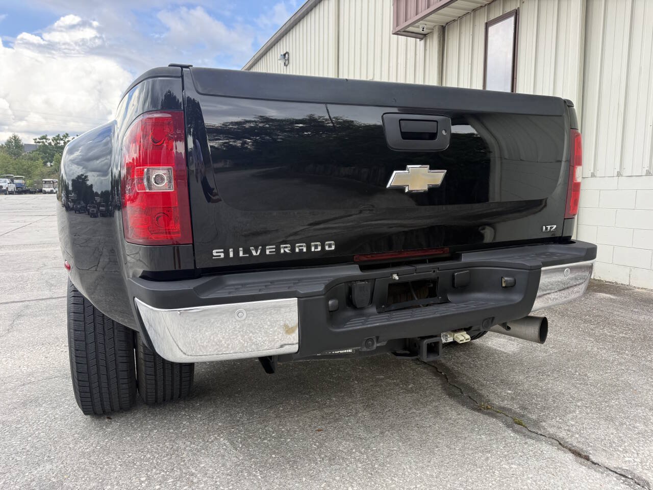 Used 2008 Chevrolet Silverado 3500 LTZ AWD/4WD image 13